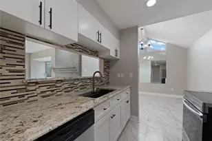 8818 Vinkins Rd, Houston, TX 77071 - Photo 21