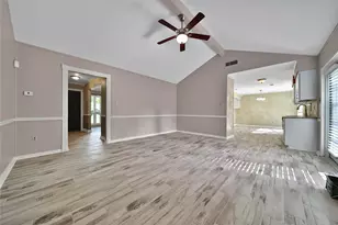 2006 Mermaid Ln, Houston, TX 77062 - Photo 9