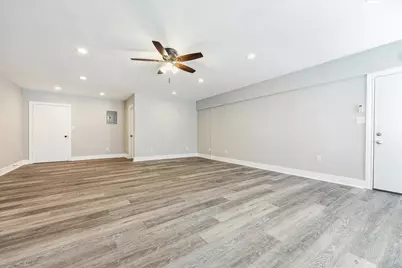 3618 Garrott Street #17, Houston, TX 77006 - Photo 3