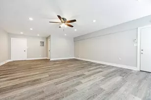 3618 Garrott St, Houston, TX 77006 - Photo 3