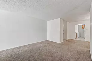 2800 Jeanetta St, Houston, TX 77063 - Photo 9
