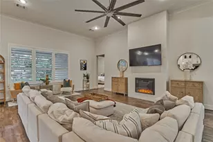 71 Victoria Dr W, Montgomery, TX 77356 - Photo 9