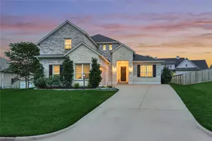 71 Victoria Dr W, Montgomery, TX 77356 - Photo 1
