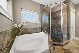 1036 W 24th St, Houston, TX 77008 - Photo 25