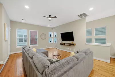 1036 W 24th Street, Houston, TX 77008 - Photo 9