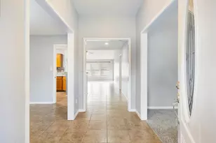 2922 Abbey Field Dr, Pearland, TX 77584 - Photo 3