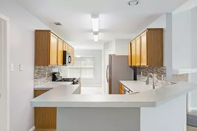 2922 Abbey Field Drive, Pearland, TX 77584 - Photo 5