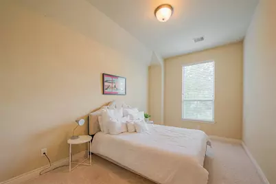 42 Daffodil Meadow Place, The Woodlands, TX 77375 - Photo 13