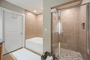 1010 Rosine St, Houston, TX 77019 - Photo 19