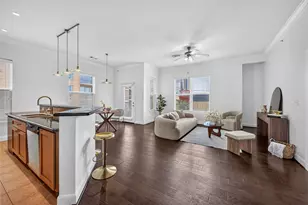 1010 Rosine St, Houston, TX 77019 - Photo 1
