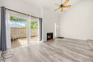 7092 Greenway Chase St, Houston, TX 77072 - Photo 9