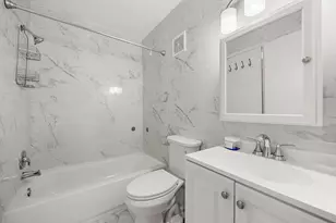 7092 Greenway Chase St, Houston, TX 77072 - Photo 25