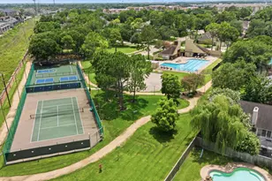 13026 Waldemere Dr, Houston, TX 77077 - Photo 39