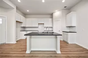 502 Tejas Vlg Pkwy, Beasley, TX 77417 - Photo 5