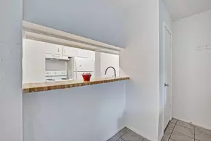 7200 Clarewood Dr, Houston, TX 77036 - Photo 5