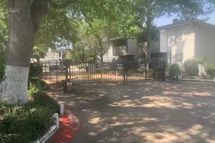 7200 Clarewood Dr, Houston, TX 77036 - Photo 13
