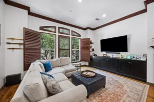 402 Roy St, Houston, TX 77007 - Photo 9