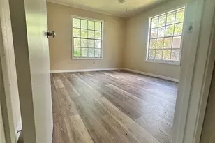 401 Walnut, Yoakum, TX 77995 - Photo 13