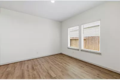 12515 Newport Arch Lane, Houston, TX 77047 - Photo 13
