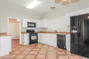 17214 Thorhill St, Spring, TX 77379 - Photo 7