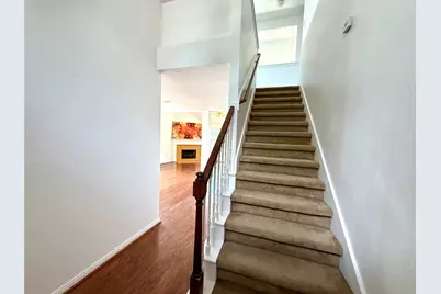 805 N Belle Drive, Angleton, TX 77515 - Photo 3