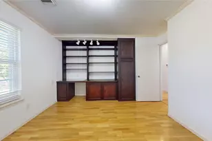 1915 Ashford Hollow Ln, Houston, TX 77077 - Photo 29