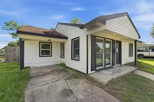 409 Alastair Dr, Pasadena, TX 77506 - Photo 3