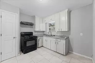 409 Alastair Dr, Pasadena, TX 77506 - Photo 5