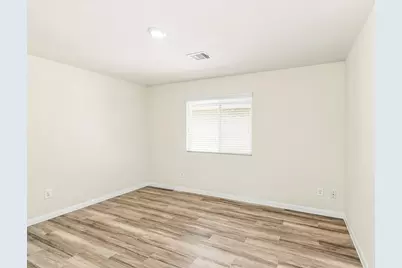 10015 Piave Drive, Houston, TX 77044 - Photo 5