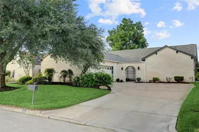 44 Crestwood Circle, Sugar Land, TX 77478 - Photo 1