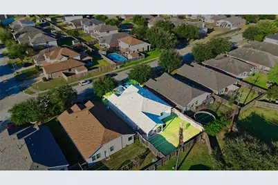 10630 Pine Meadows Boulevard, Baytown, TX 77523 - Photo 27