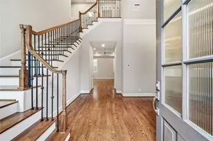 10902 Grove Tree Ln, Houston, TX 77043 - Photo 13