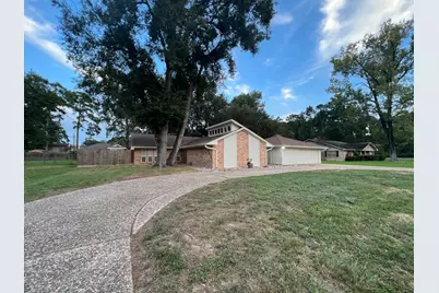 807 Shell Avenue, Cleveland, TX 77327 - Photo 1