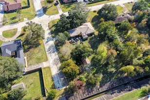 4419 Frontier Dr, Houston, TX 77041 - Photo 3