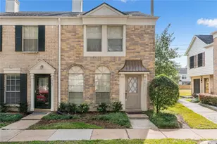 2810 Grants Lake Blvd, Sugar Land, TX 77479 - Photo 1