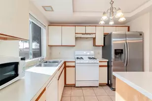 2810 Grants Lake Blvd, Sugar Land, TX 77479 - Photo 7