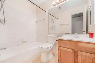 2810 Grants Lake Blvd, Sugar Land, TX 77479 - Photo 17