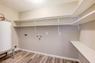 6430 Pirtlewood Cir, Houston, TX 77088 - Photo 19