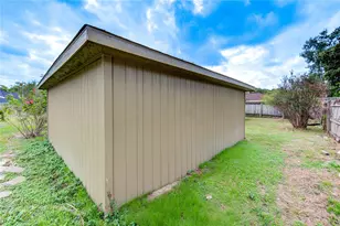 6430 Pirtlewood Cir, Houston, TX 77088 - Photo 45