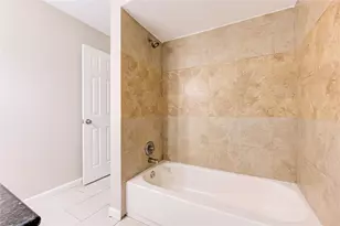 6430 Pirtlewood Cir, Houston, TX 77088 - Photo 39