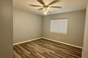 3623 Stratford Town Ln, Sugar Land, TX 77498 - Photo 13