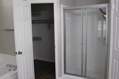 1911 Hidden Cove Court, League City, TX 77573 - Photo 7