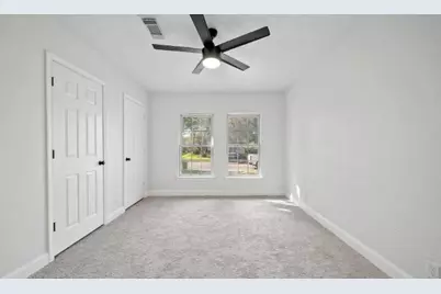 900 Largo Street, Baytown, TX 77520 - Photo 9