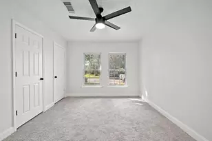 900 Largo St, Baytown, TX 77520 - Photo 9