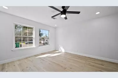 900 Largo Street, Baytown, TX 77520 - Photo 19