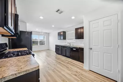 14502 Andover Birch Drive, Fresno, TX 77583 - Photo 5