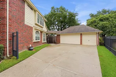 8603 Prelude Court, Houston, TX 77040 - Photo 3