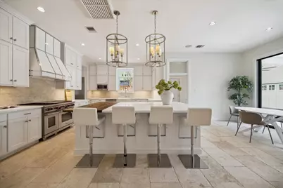 3738 Wickersham Ln, Houston, TX 77027 - Photo 11