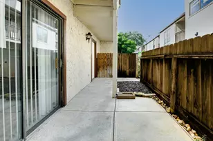 3915 Tanglewilde St, Houston, TX 77063 - Photo 19