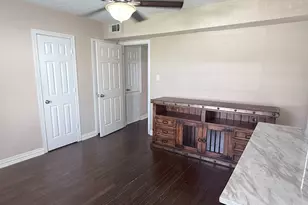 838 E 29th St, Houston, TX 77009 - Photo 9
